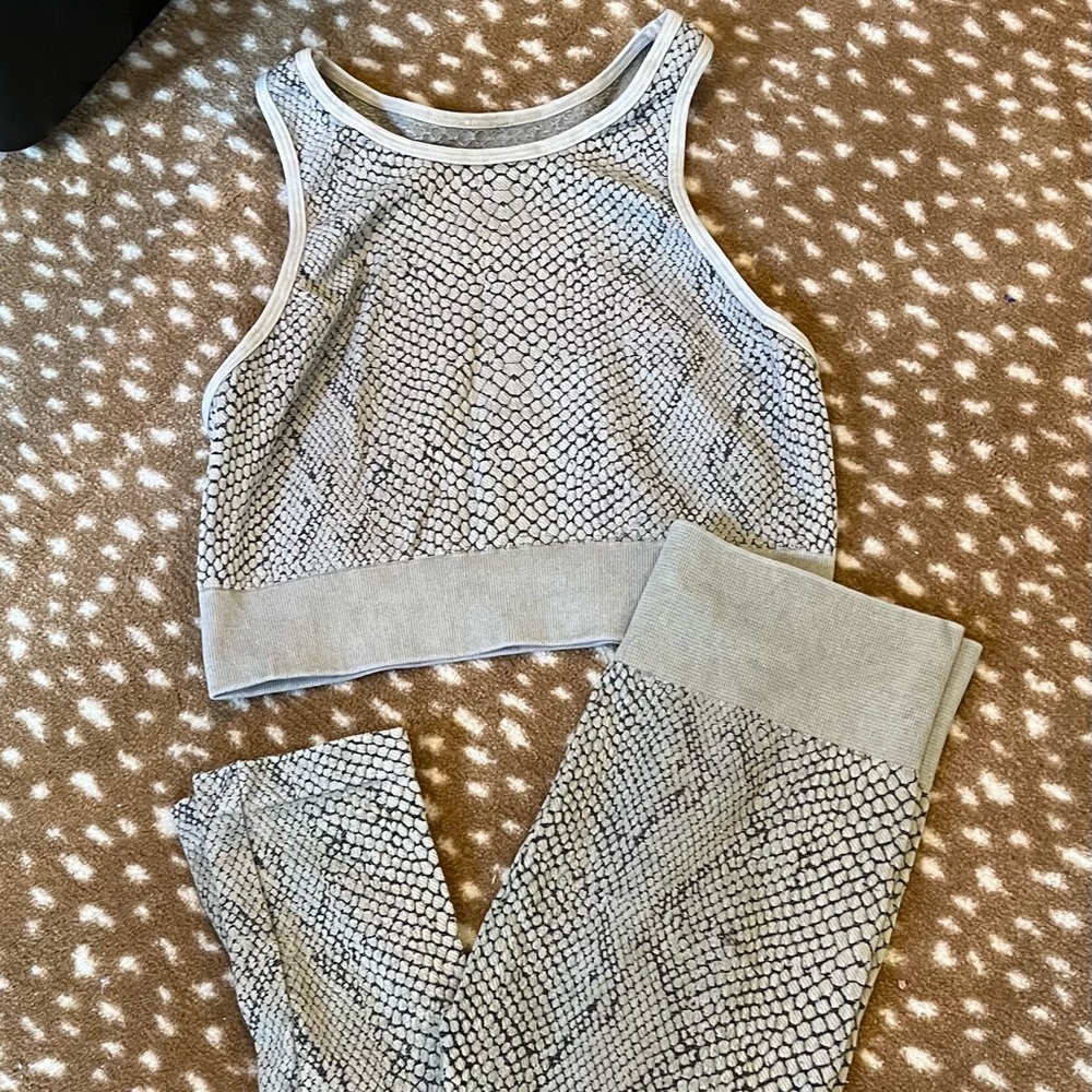 Snakeskin workout set
